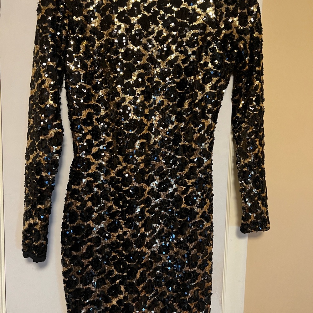 Dress the Population silver and black v back dress - Picture 2 of 8